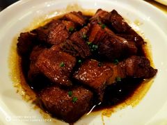 阿婆红烧肉-荣小馆(椒江青悦城店)