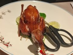 爆汁脆皮香茅鸽-小炳胜(卓悦中心店)