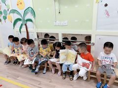 -黄浦乐烁龙鱼宝贝托育园(海潮路校区)