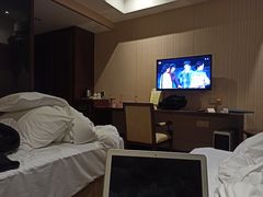 -维也纳酒店(广州番禺市桥地铁站店)