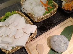 -湊湊火锅·茶憩(打浦桥日月光店)