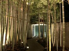 -穹六人间 people 6(岳阳路店)