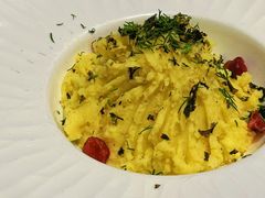 -米德维奇俄式西餐厅(西六道街店)