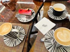 -上海和平饭店维克多咖啡厅 Victor's