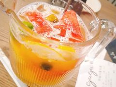 -星巴克(杭州东站东到达店)