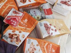 -良品铺子(大唐西市店)