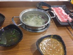 -呷哺呷哺(哈尔滨红博购物广场店)