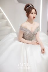 -艾米丽婚纱礼服