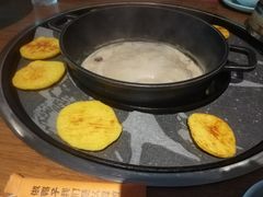 -三人行骨头王火锅(长寿店)