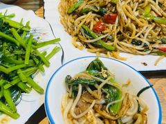 -牛八宝桂林米粉(八里庄店)