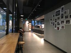 -瑞幸咖啡(巴黎春天陕西路店)