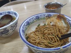 -钢阳酸菜红烧牛肉面(季乐路店)