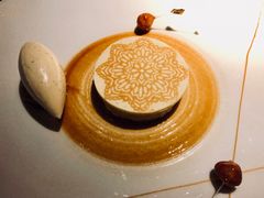 -Salon de The de Joel Robuchon(外滩18号店)
