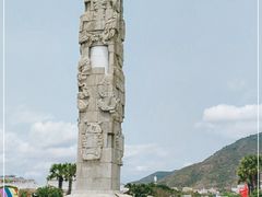 -亚龙湾中心广场