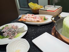 -得意咚瓜·顺德鱼生·冬瓜火锅(深圳首店)