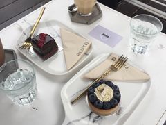 -UNI UNI(环亚凯瑟琳店)