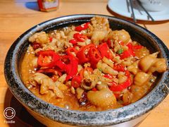 石锅脱骨凤爪-香鼎坊江西菜(国奥店)