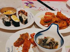 -四海一家自助餐(益田假日广场店)