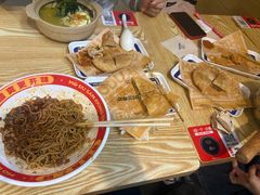 -魔都三兄弟酸辣粉·蘸卤炸串(虹桥万科店)