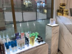 -八佰伴8008星级形象店