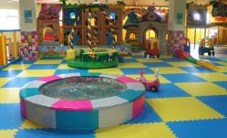 -开心哈乐亲子乐园(东森时尚百货店)