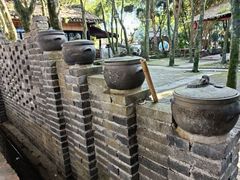 -土砂锅生态山庄·非遗砂锅雅鱼