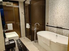 -兰州皇冠假日酒店