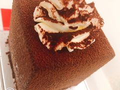 -UNI UNI(环亚凯瑟琳店)