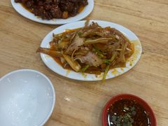 -雷祖芳老妈蹄花店