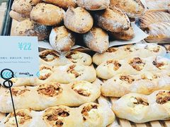 -Dough&Joe团憩(瑞虹天地月亮湾店)