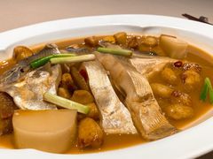 家烧野生鲳鱼-新荣记(南京西路店)