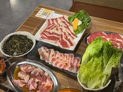 -山居屋炭火烧肉(厚街万达店)