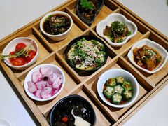 九宫格玲珑前菜-新仙清汤牛腩(铜锣湾店)