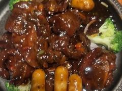 -八府香鸭·啫啫煲(华山路店)