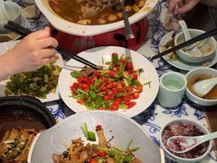 -卢大鲜鱼头捞饭(美利广场店)