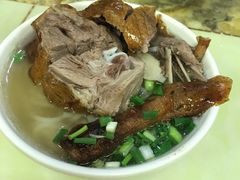 烧鹅腿濑-香辉食馆(新兴路店)