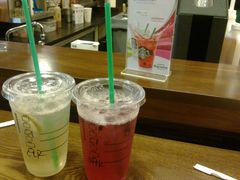 冰青柠沁爽-星巴克(哈尔滨松雷店)