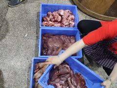 -标记美食新鲜猪杂(兴南大道店)