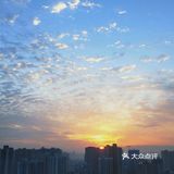 彩霞满天