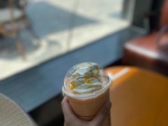 -星巴克(西安曲江银泰店)