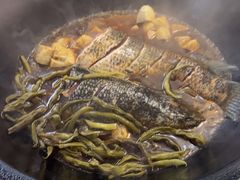 -边江铁锅炖鱼(振八街店)