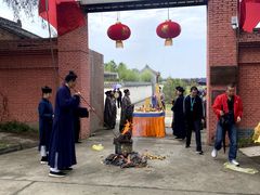 -活死人墓