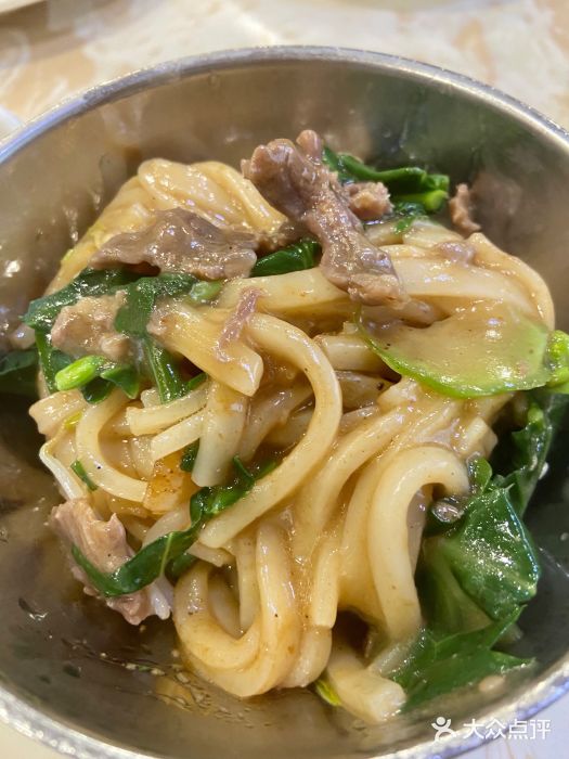 粤潮牛肉火锅店(江南大道店)湿炒牛河图片