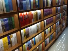 -新华书店(沙坪坝书城店)