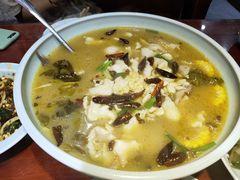 -窄巷子陕菜馆·地道陕西菜(粉巷店)
