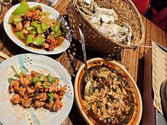 -蚝堡海鲜·威海菜·海肠捞饭·烧烤·亚洲吃蚝公司(幸福门店)