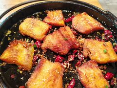 铁板糍粑鱼-龚兴城鱼羊吉·家传湖北菜(苗栗路总店)