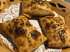 新疆烤包子-壹号院音乐餐厅•烤全羊•新疆菜(浐灞店)