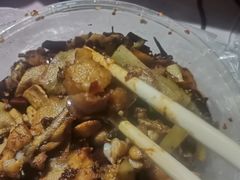 招牌干锅牛蛙-蛙蛙叫干锅年代(簋街总店)