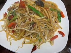 -青年路烩面馆(绿地世纪城店)